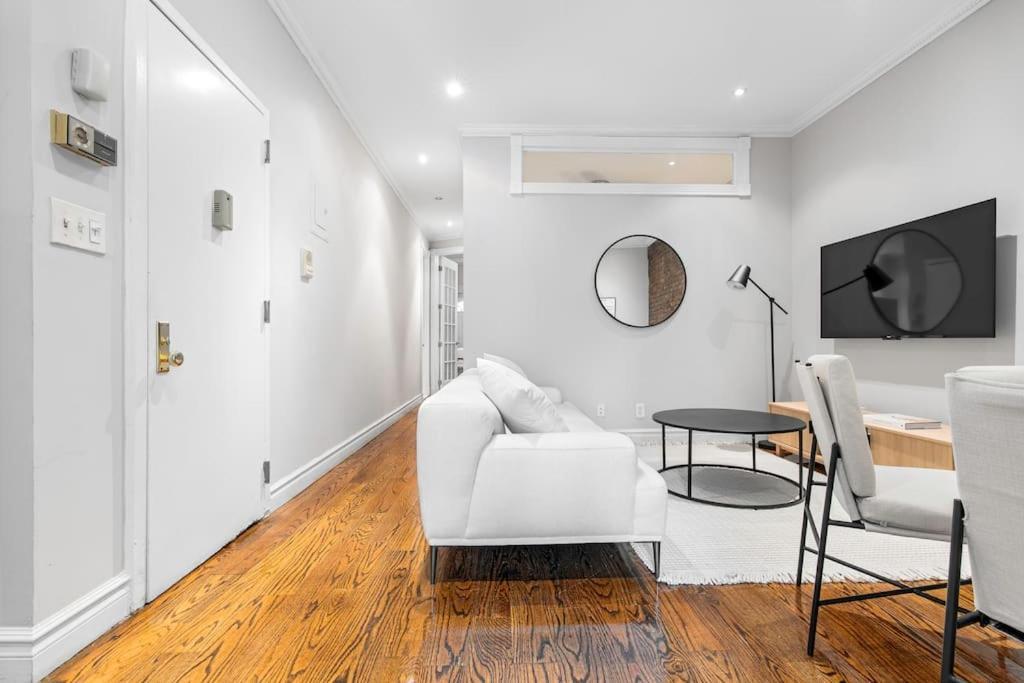 Gorgeous & Bright 3Bdr & 1Bth In Midtown Manhattan New York City Exterior photo