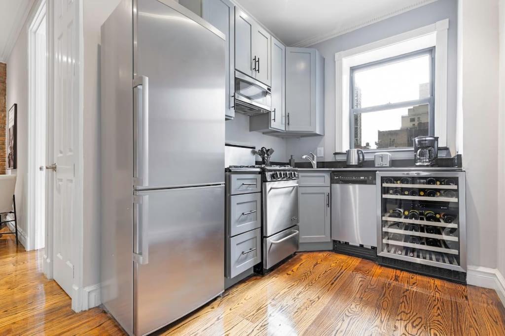 Gorgeous & Bright 3Bdr & 1Bth In Midtown Manhattan New York City Exterior photo